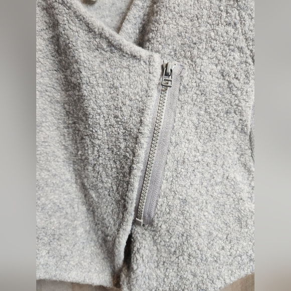 Lululemon Wool Blend Cropped Zip Up Grey Vest Size 4 Women's - Picture 5 of 9